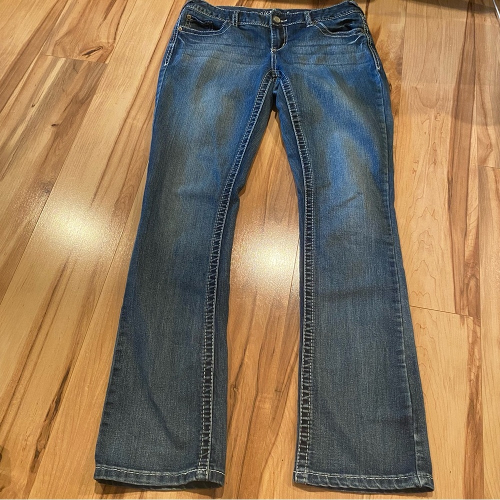 Maurices Women's Faded Blue Dylan Bootcut Jeans—3/4